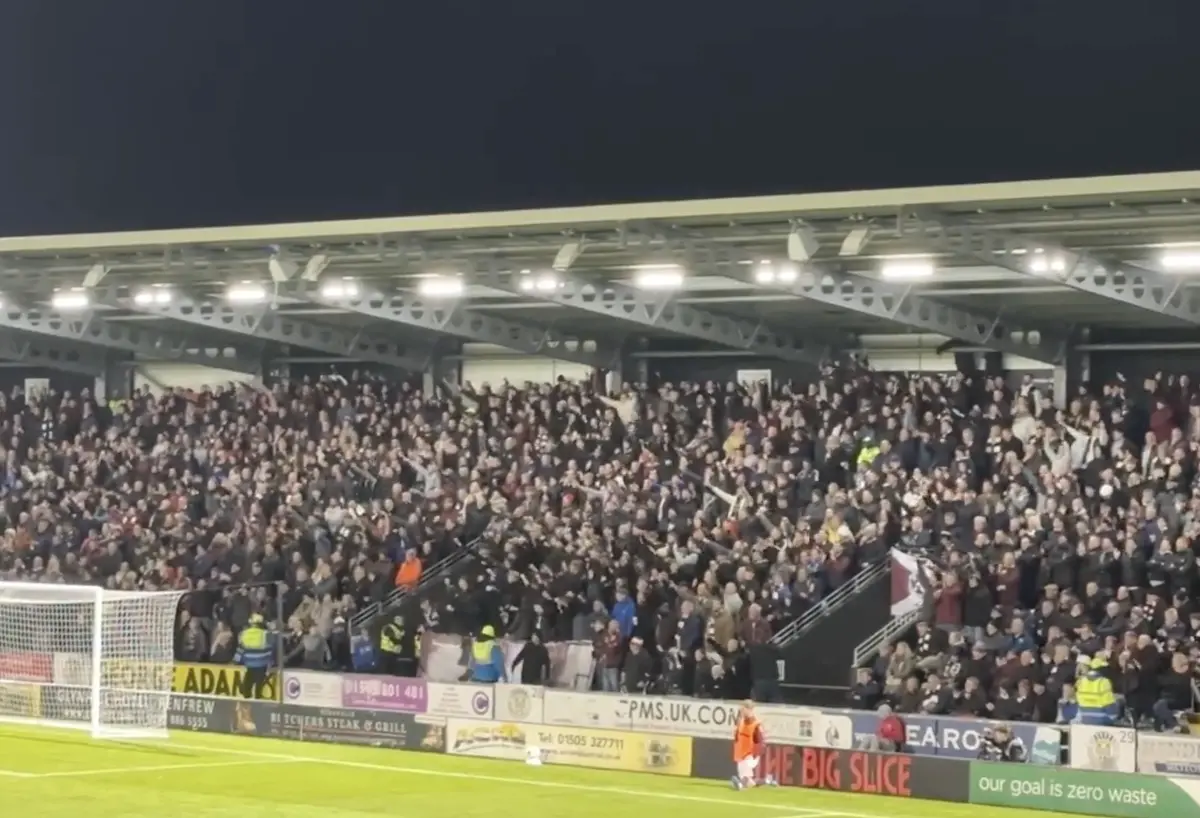 Imagem de contexto do artigo Adeptos do Hearts adaptam música dos Queen para o português Cláudio Braga. Ora veja