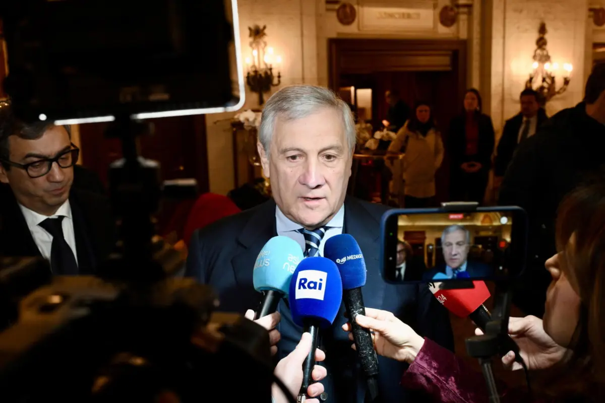 Antonio Tajani, ministro dos Negócios Estrangeiros de Itália, informou que os serviços de segurança do país travaram ciberataques russos