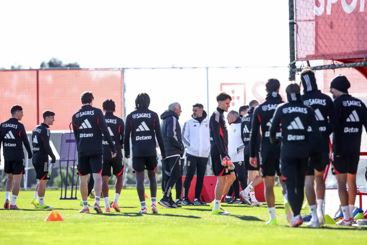 Imagem de contexto do artigo José Mourinho não dá folga ao plantel do Benfica