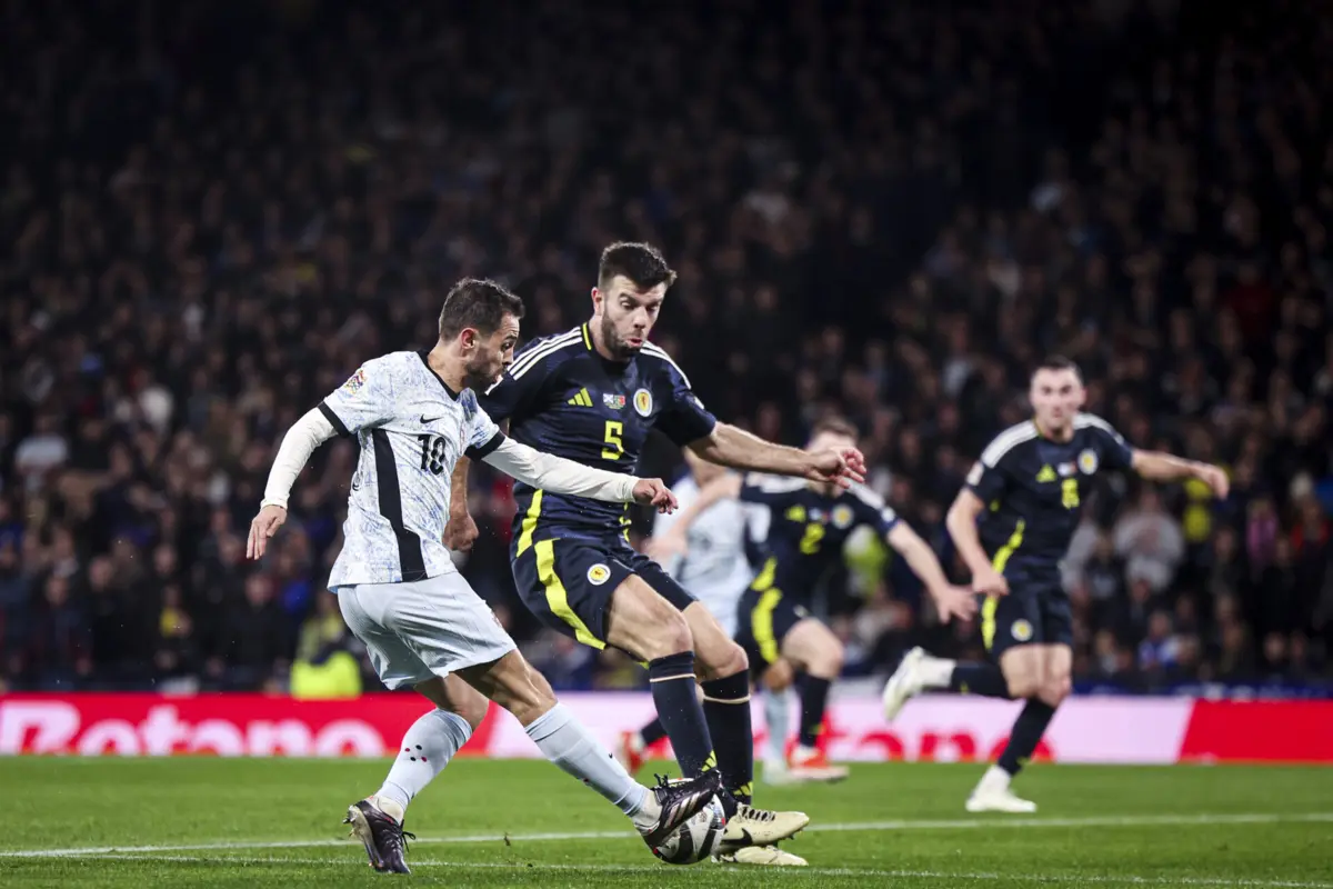 Bernardo Silva foi suplente utilizado (Crédidos: Diogo Pinto/FPF)