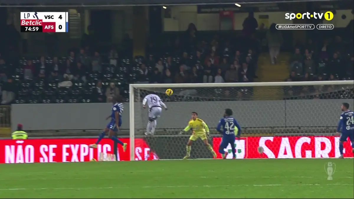 Imagem de contexto do artigo O golo de Camara que fechou a goleada do V. Guimarães ao Aves SAD