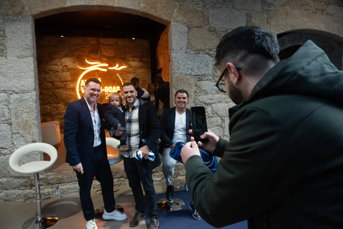 Maniche na sede de campanha de Villas-Boas (Créditos: André Rolo/Global Imagens)