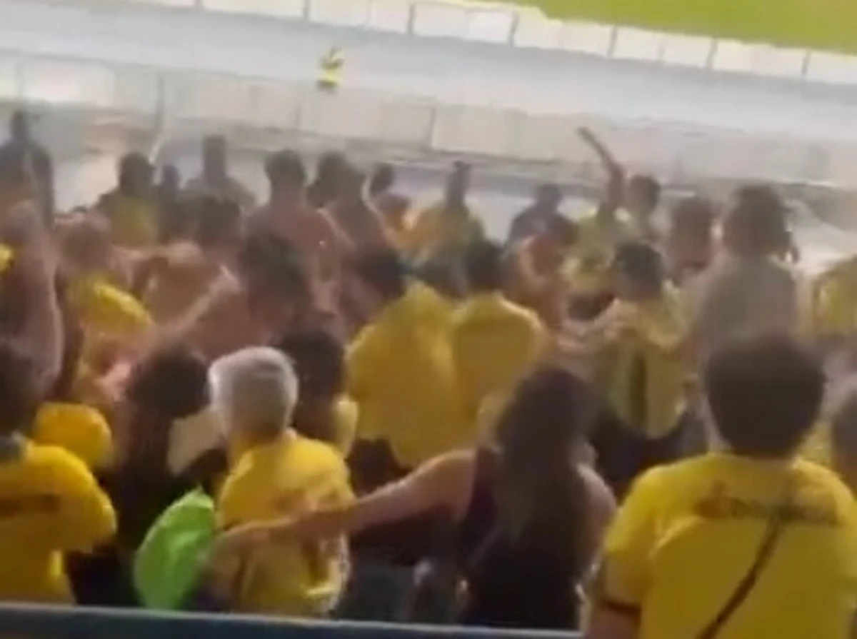 Imagem de contexto do artigo Confusão entre adeptos do Paços de Ferreira após derrota no Restelo: veja aqui