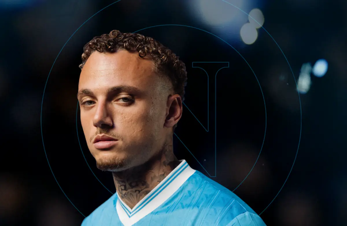 Imagem de contexto do artigo Nápoles oficializa contratação de Noa Lang ao PSV