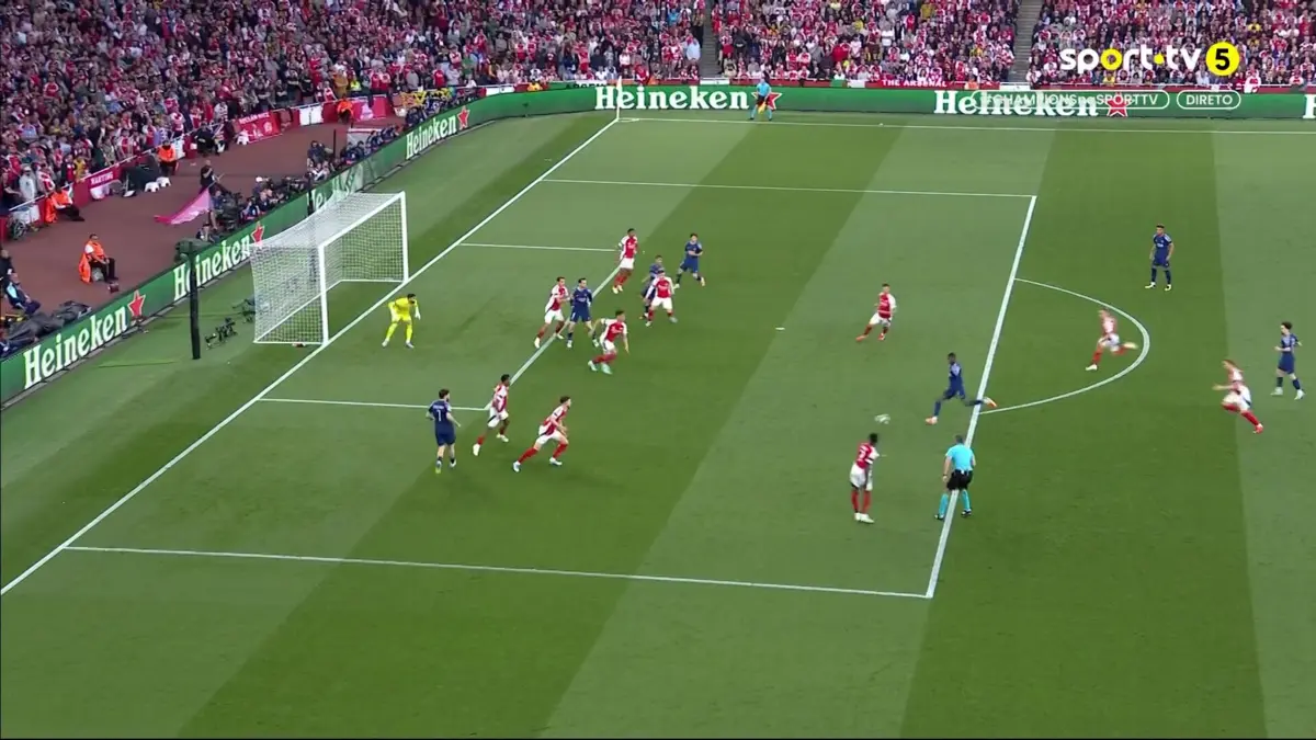 Imagem de contexto do artigo Arsenal-PSG: Dembélé marca na primeira aproximação à área. Veja o golo