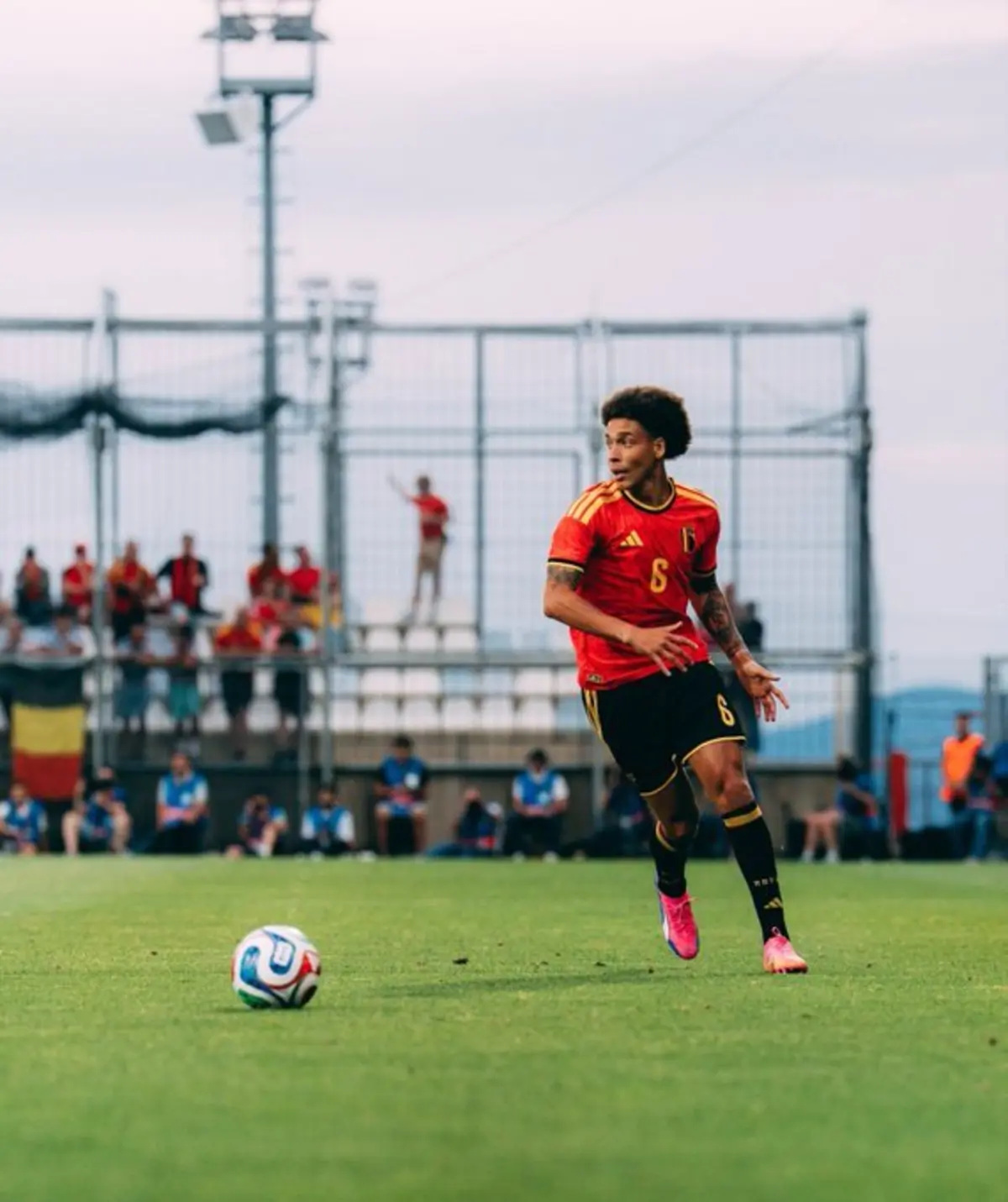 Axel Wisel Axel Witsel diz adeus à seleção belga aos 37 anos