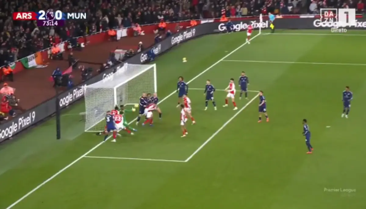 Imagem de contexto do artigo Golo insólito: veja como o Arsenal fez o 2-0 frente ao Manchester United