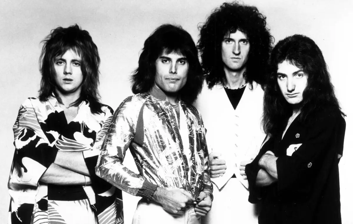 Freddie Mercury tinha uma filha e os Queen sabiam, mas a história só foi revelada no verão