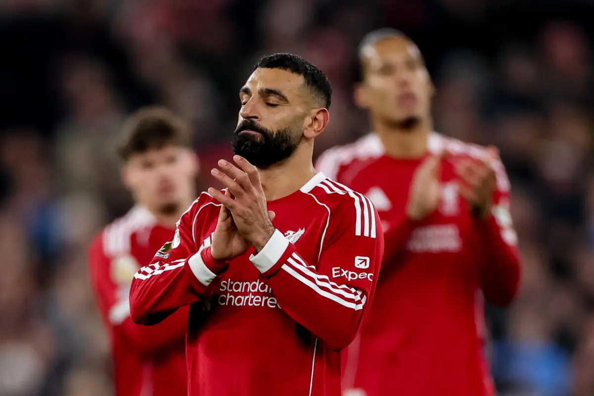 Salah em conflito com o treinador Arne Slot