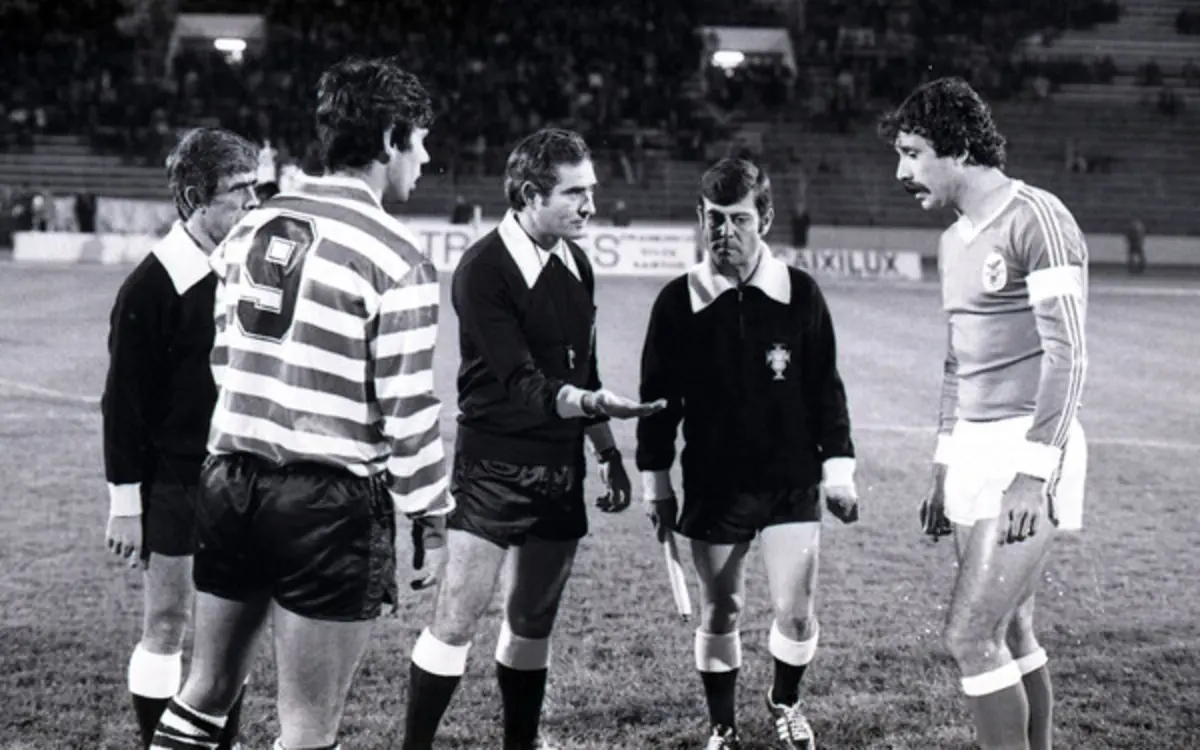 Manuel Fernandes, capitão do Sporting e Humberto Coelho, capitão do Benfica, na época 1980/81 (créditos: arquivo)