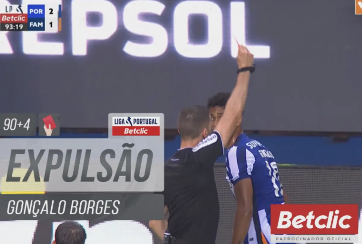 Imagem de contexto do artigo Tribunal O JOGO | Gonçalo Borges foi bem expulso no FC Porto-Famalicão?