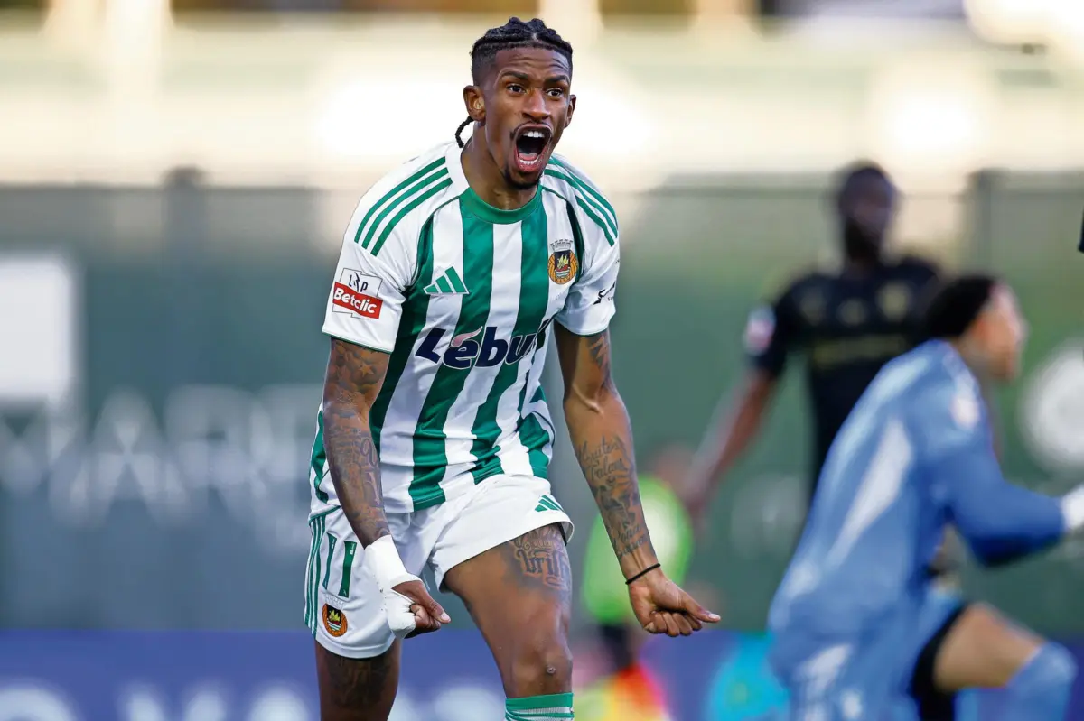 O Rio Ave comprou André Luiz ao Estrela da Amadora em 2024 e ficou de pagar 10% do valor de uma futura venda