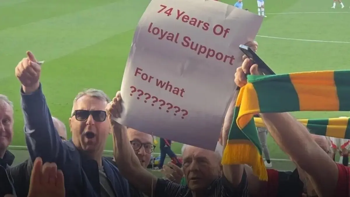 Imagem de contexto do artigo Manchester United afasta adeptos de longa data para criar zonas VIP em Old Trafford