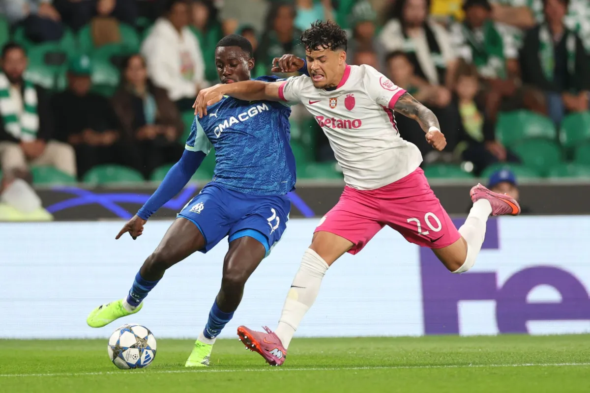 Maxi Araújo, à direita