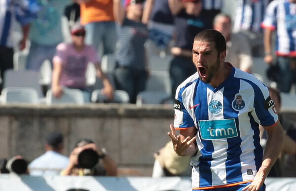Imagem de contexto do artigo Lisandro López agradece ao FC Porto: "Sempre no meu coração"