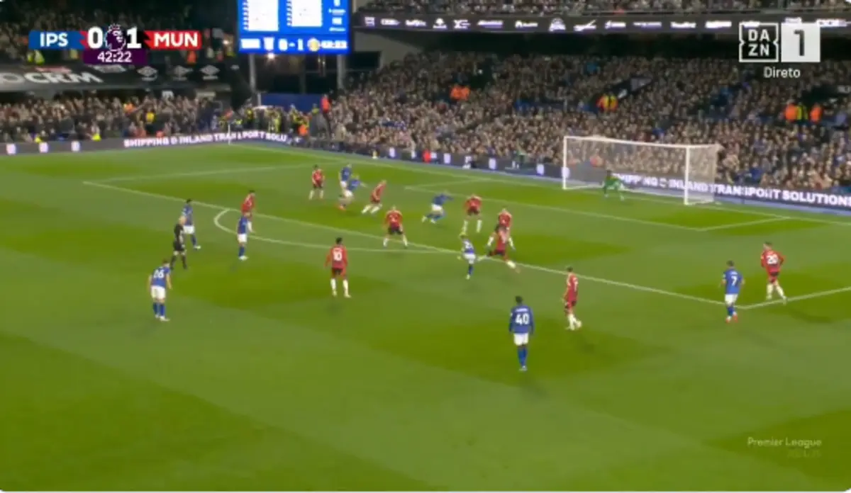 Imagem de contexto do artigo O golo de Hutchinson que empatou o jogo de estreia de Rúben Amorim