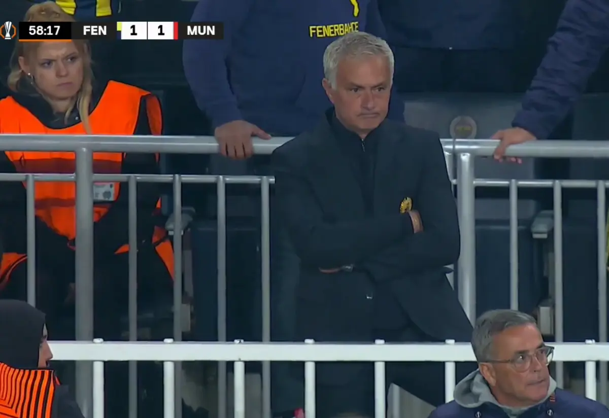 Imagem de contexto do artigo Mourinho reencontra o United e é expulso: "O árbitro disse-me algo incrível"