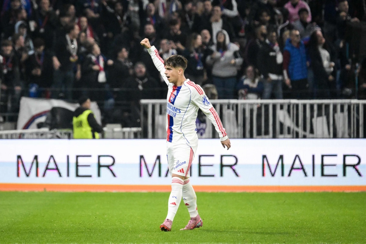 Afonso Moreira ao serviço do Lyon