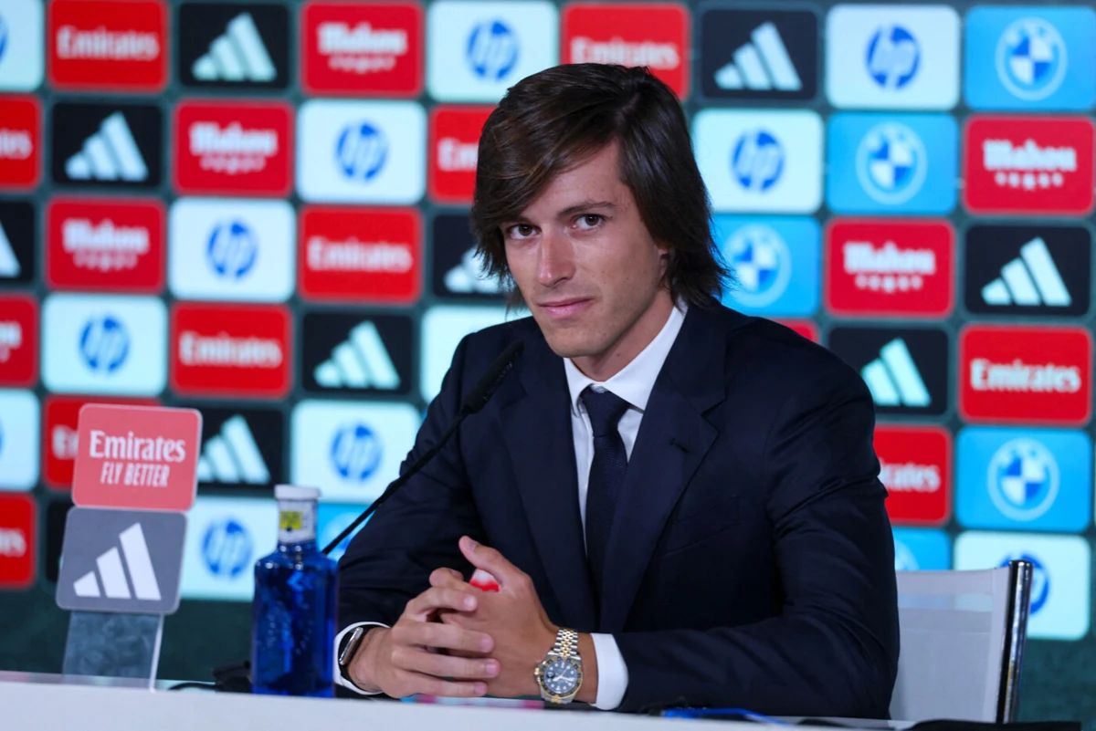 Imagem de contexto do artigo Carreras, "de coração cheio", apresentado no Real: "Saí ainda criança e volto como um homem"