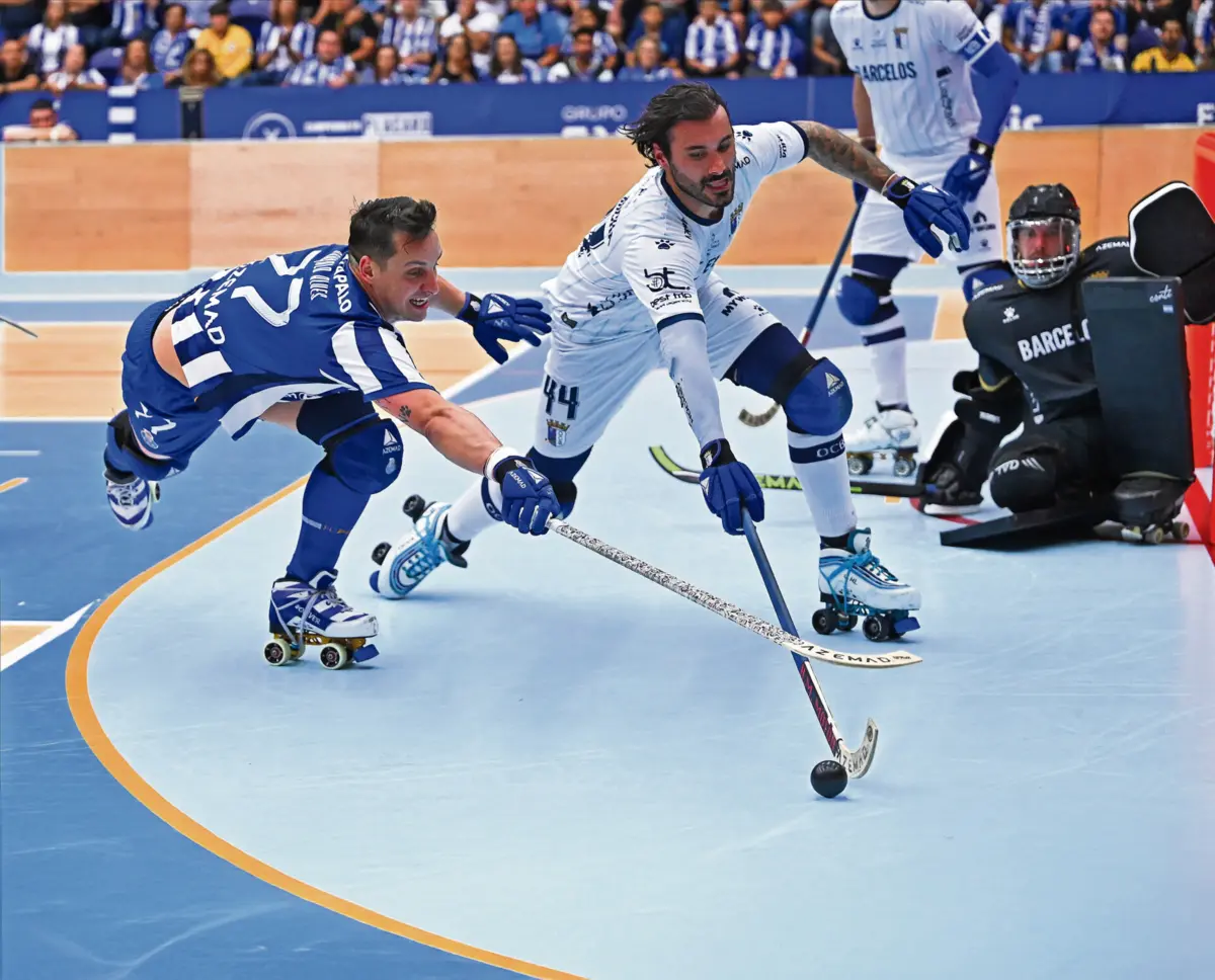 Porto, 14/ 06/ 2025 - O FC Porto recebeu esta tarde, no pavilhão Dragão Arena, a equipa do Óquei de Barcelos, em partida do 1º jogo da final play-off do Campeonato Nacional de Hóquei em Patins.
( Pedro Granadeiro )