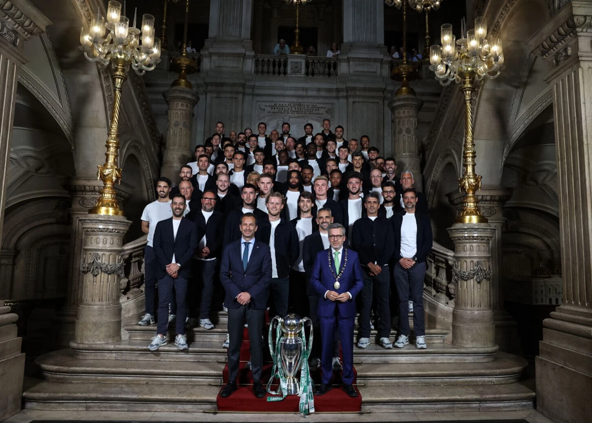 Imagem de contexto do artigo As imagens da festa do Sporting na Câmara de Lisboa