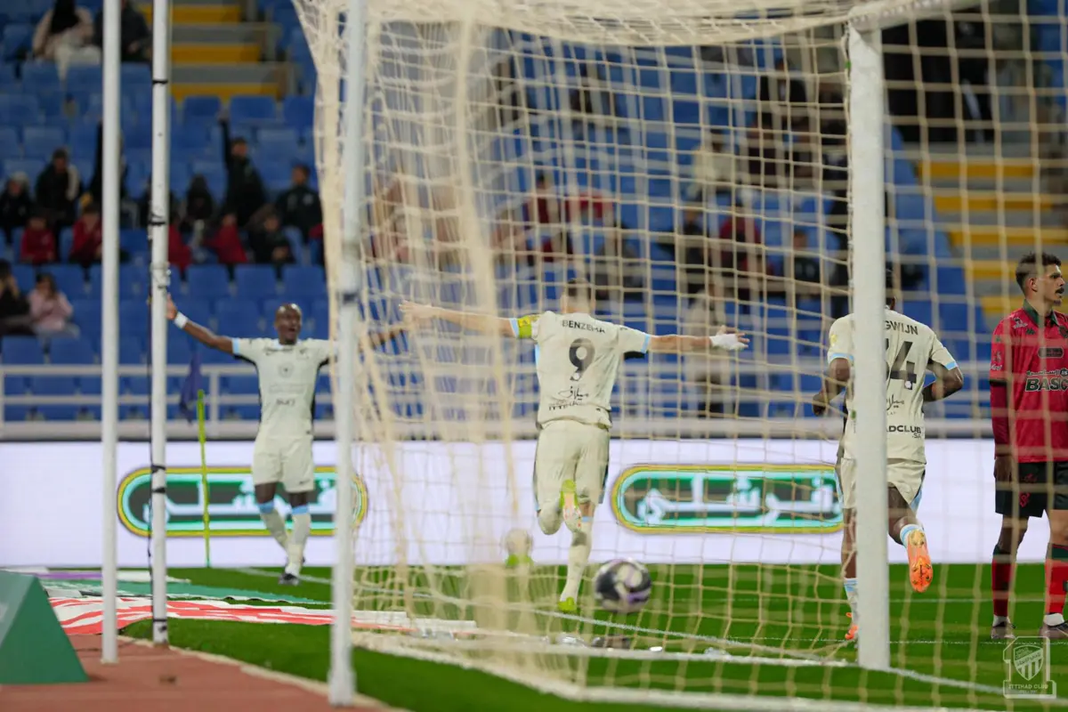 Karim Benzema marcou três golos