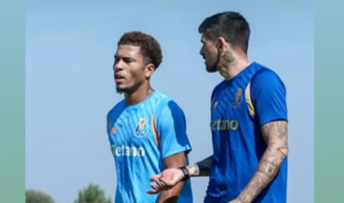 Namaso e Lucho González no treino do FC Porto