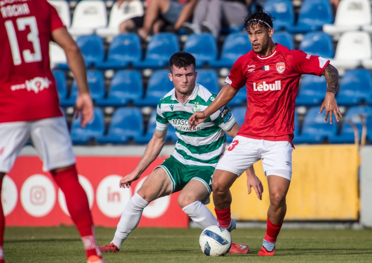 Imagem de contexto do artigo Liga Conferência: Santa Clara perde com Shamrock Rovers na primeira mão do play-off