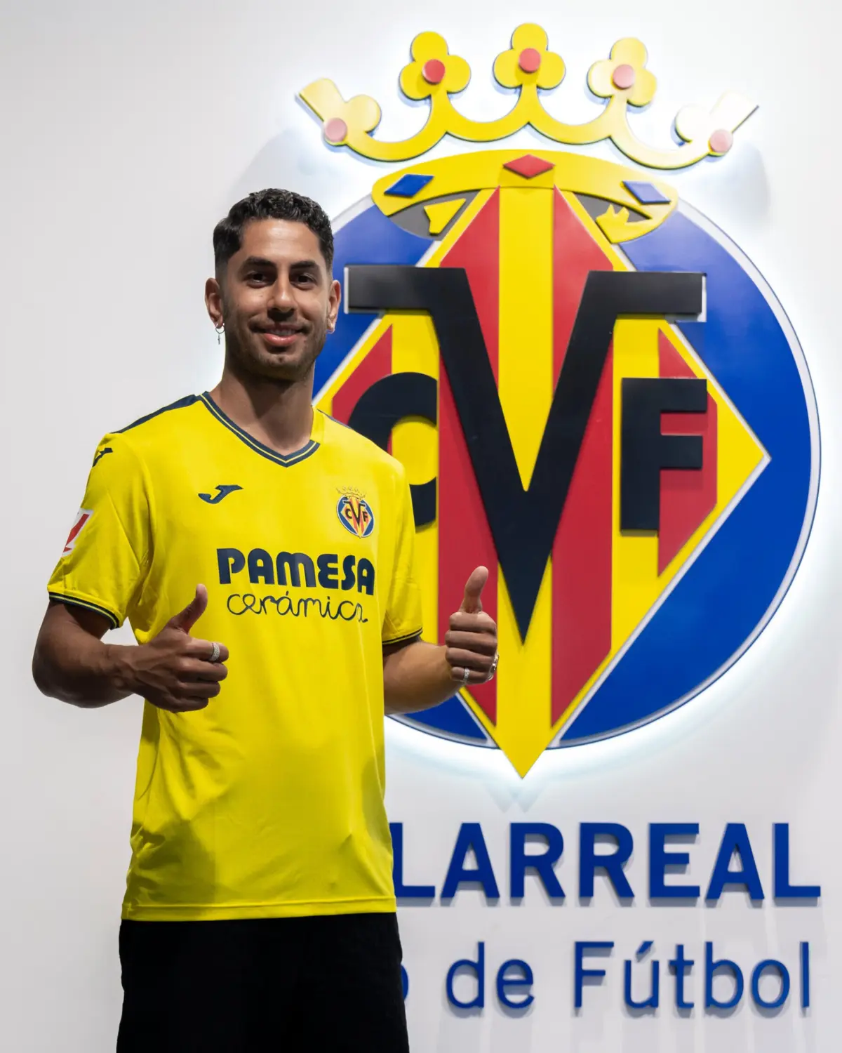 Imagem de contexto do artigo Villarreal oficializa contratação de campeão europeu