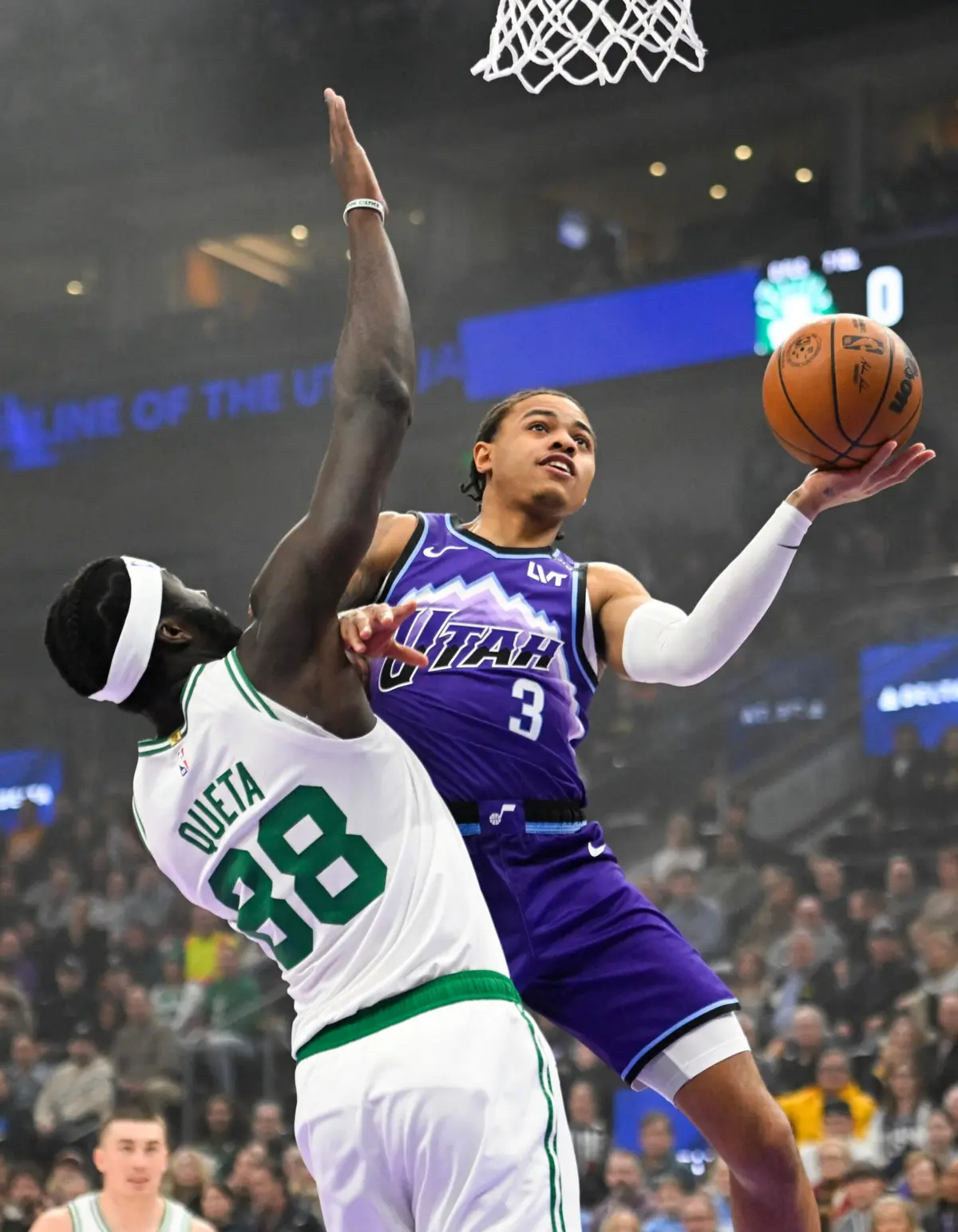 Neemias Queta e Keyonte George