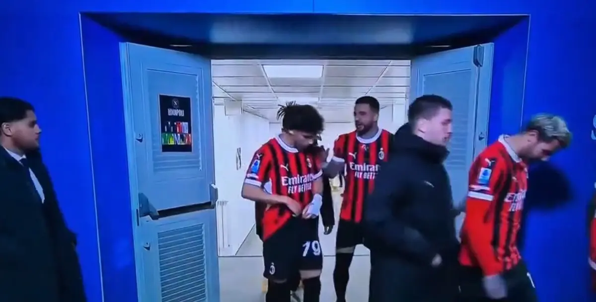 Imagem de contexto do artigo Kyle Walker para João Félix: "Passa a bola, aqui ninguém é Messi"