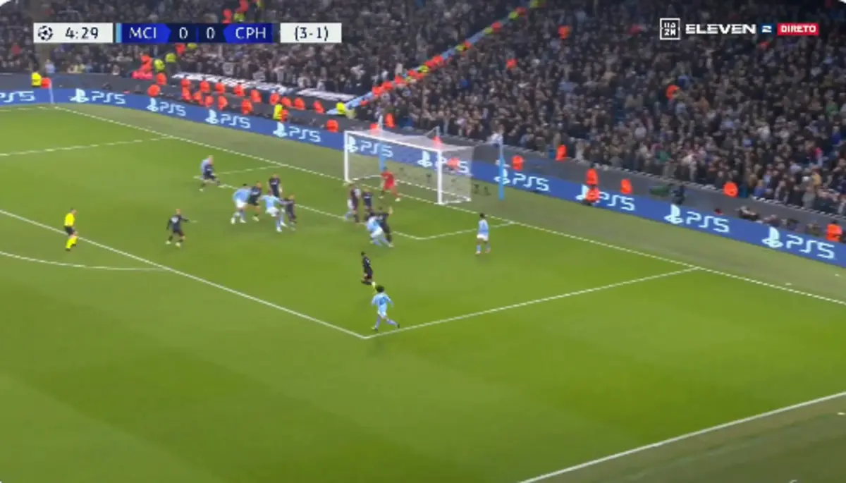 Imagem de contexto do artigo Grande finalização de Akanji desfez o nulo no Manchester City-Copenhaga