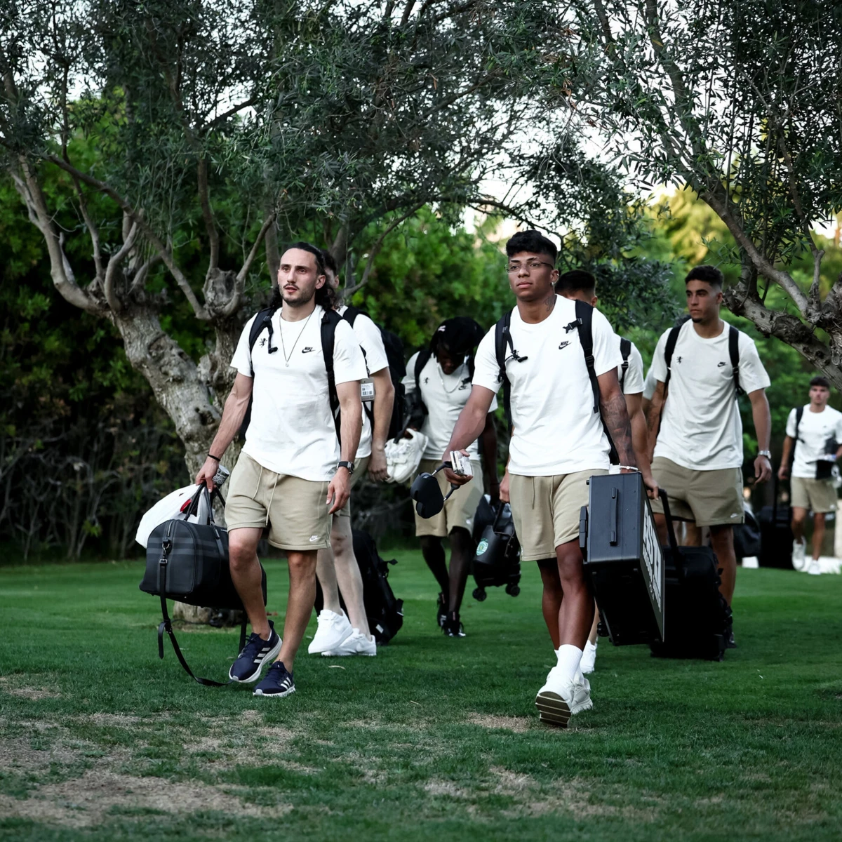 Kochorashvili, à esquerda (créditos: Sporting CP)