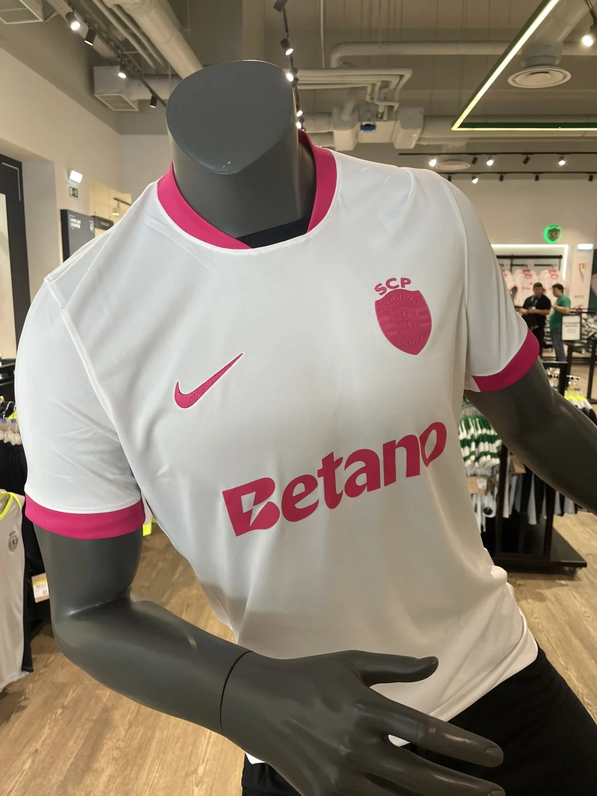 Imagem de contexto do artigo Circula na internet o novo equipamento do Sporting, o sétimo da época 2025/26