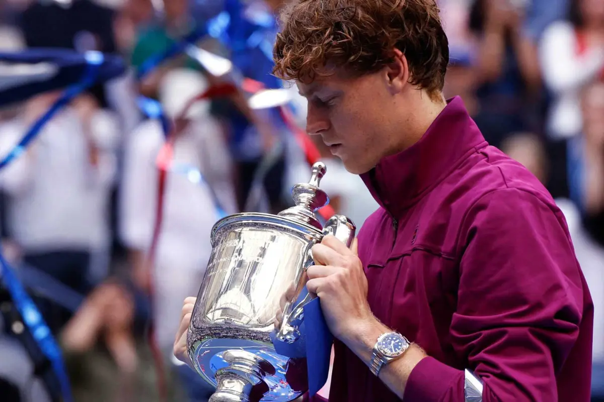 Jannik Sinner (créditos: KENA BETANCUR / AFP)