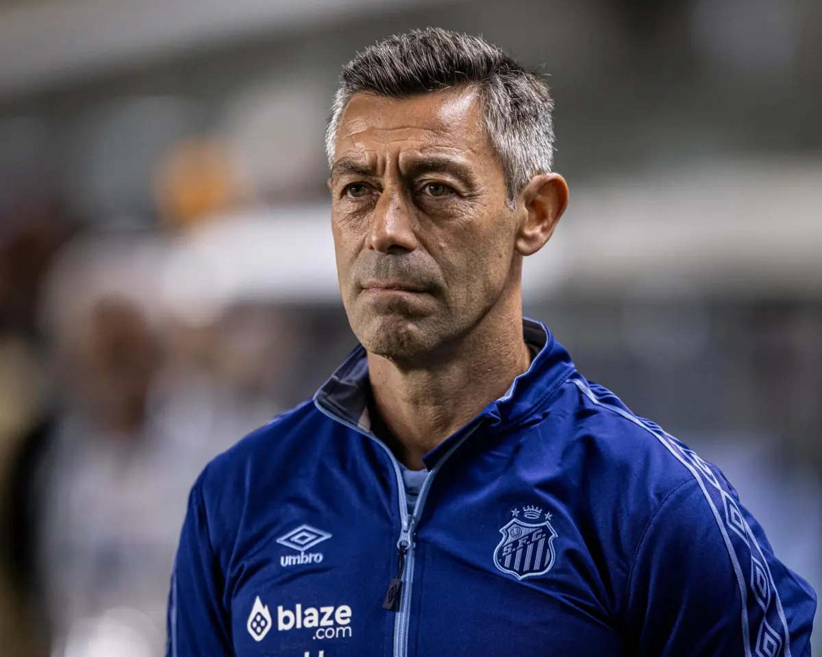 Imagem de contexto do artigo Oficial: Pedro Caixinha deixa o comando técnico do Santos