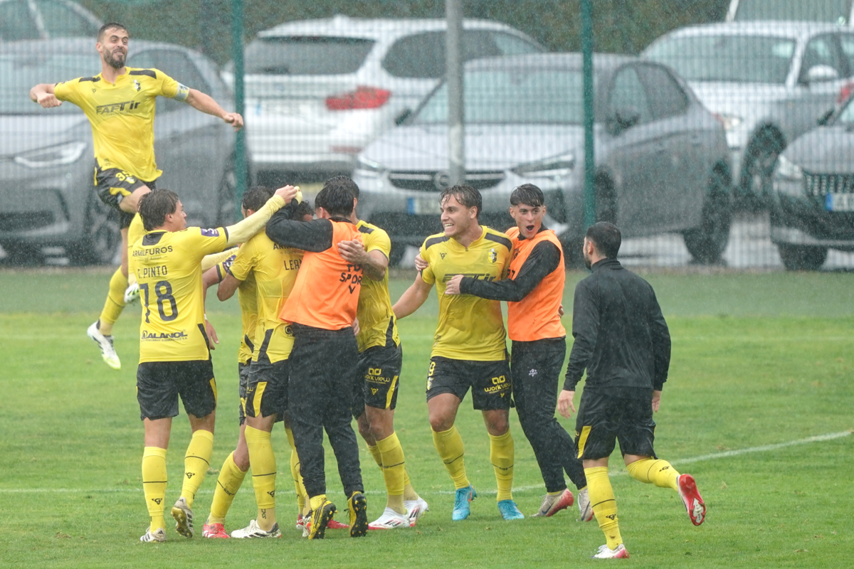 Meio-campo e ataque preocupam