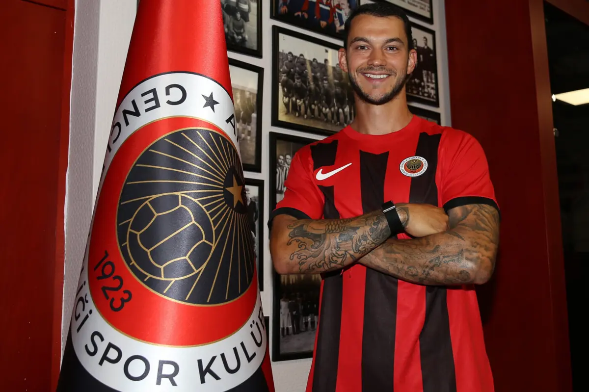 Imagem de contexto do artigo Pedro Pereira regressa à Turquia para representar o Gençlerbirligi