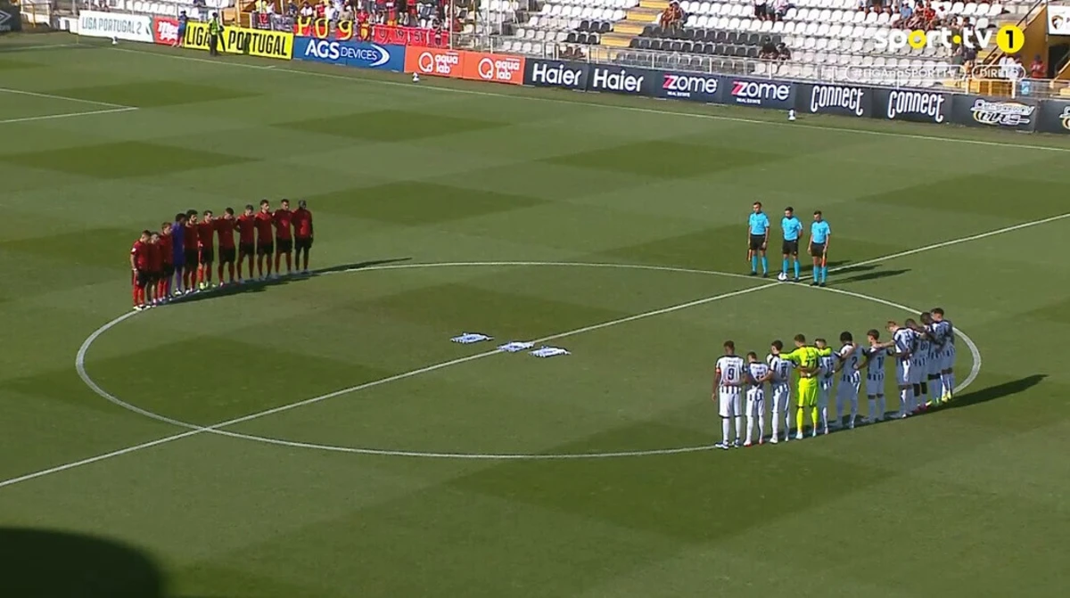 Imagem de contexto do artigo Jorge Costa, Diogo Jota e André Silva lembrados antes do Portimonense-Penafiel