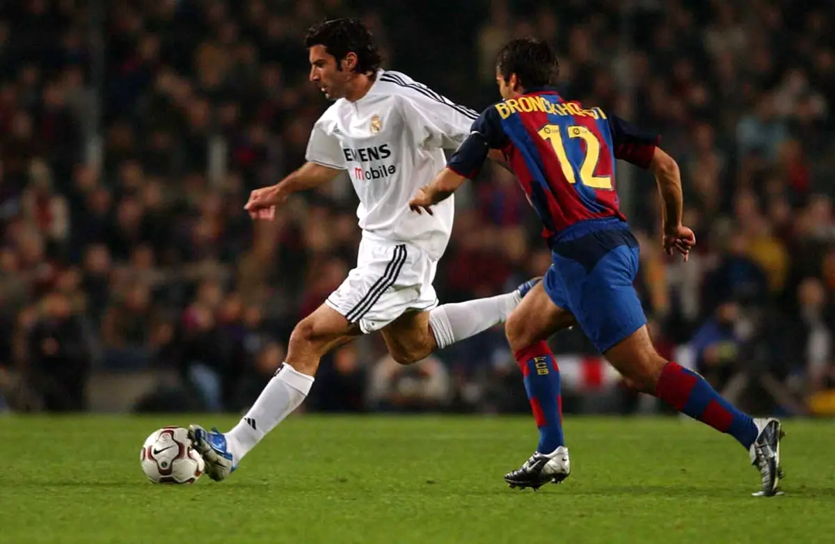 Figo contra o Barcelona (Créditos: PEDRO FERRARI)