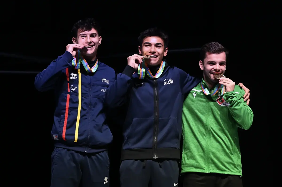 Tiago Romão, à direita (Fotografia: reprodução/Federação de Ginástica de Portugal)