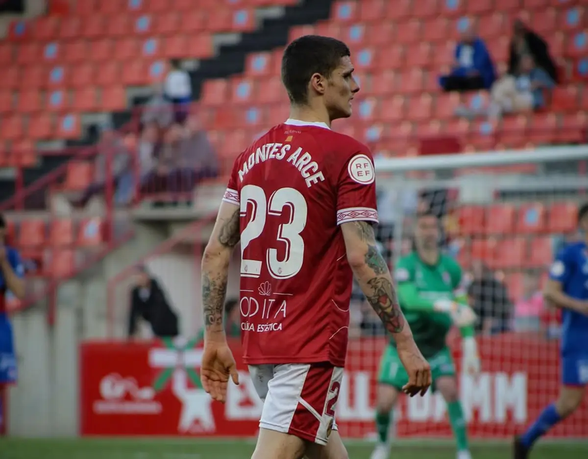 Eric Montes reformou-se com 27 anos