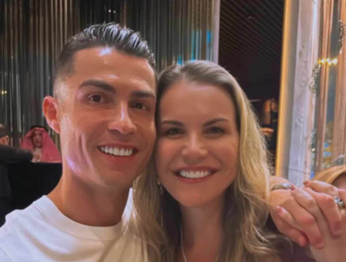 Imagem de contexto do artigo Kátia Aveiro desabafa: "O fanatismo é cansativo, não sou o Ronaldo"