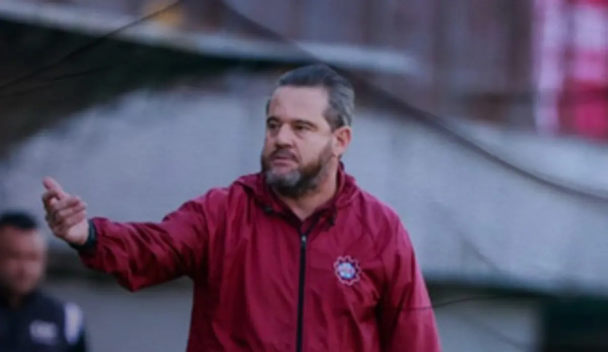 Imagem de contexto do artigo Argel, antigo jogador de Benfica e FC Porto, deixa o Caxias após quatro meses