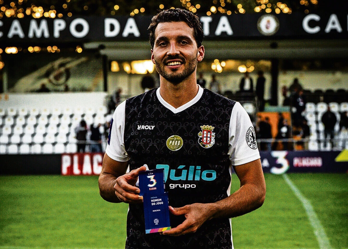 Caldas by Dyllan Inácio