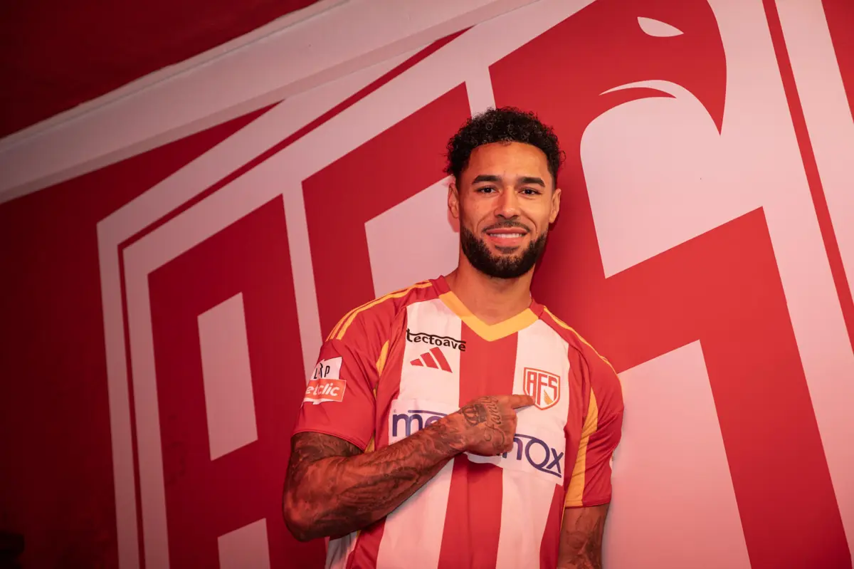 Imagem de contexto do artigo Passou pelo Aston Villa e está confirmado como reforço do Aves SAD