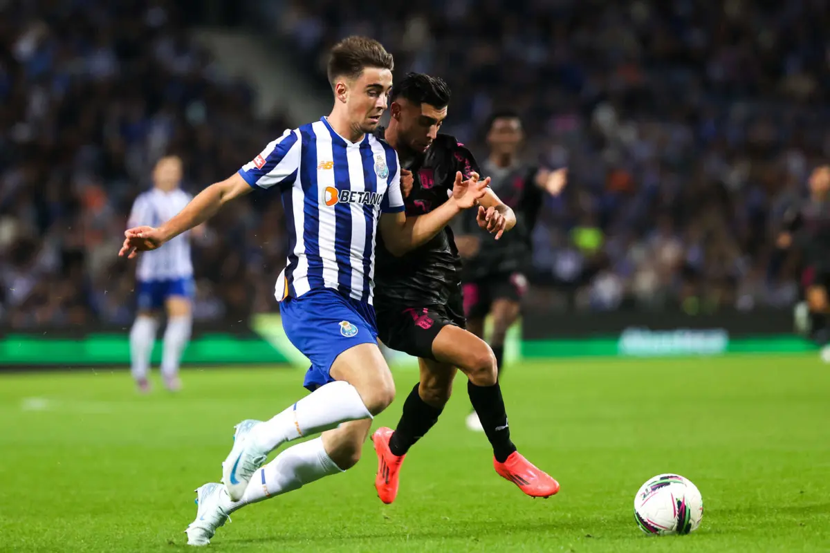 Martim Fernandes, à esquerda (créditos: Ivan del Val)