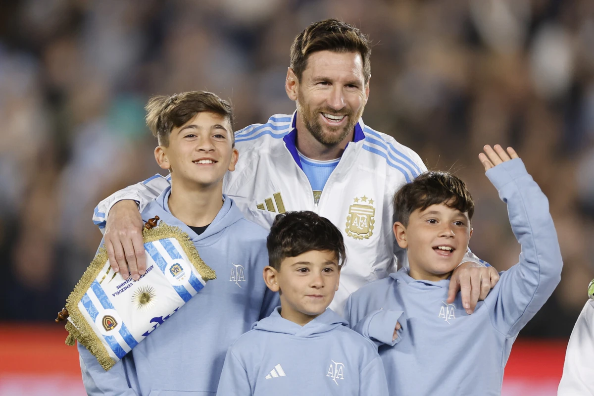Imagem de contexto do artigo Emoções ao rubro no último jogo de Messi pela seleção na Argentina
