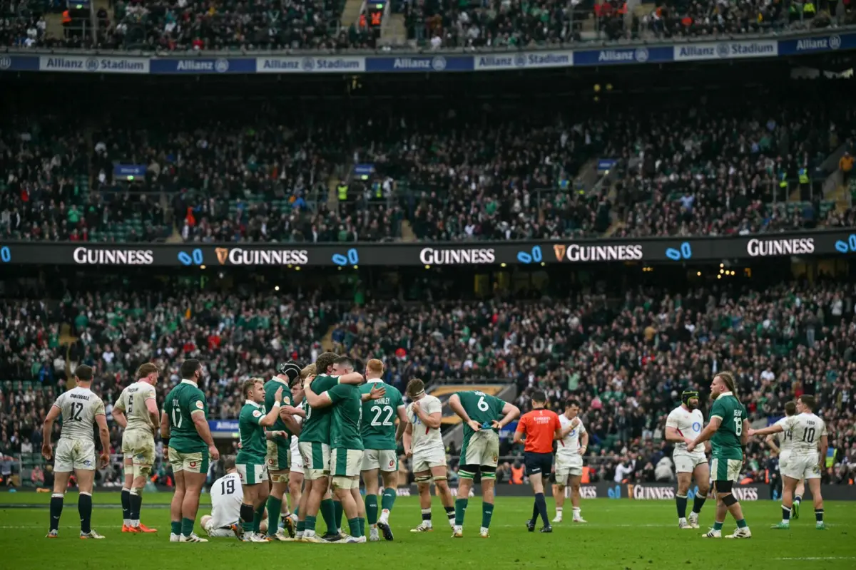 Imagem de contexto do artigo Irlanda vence Inglaterra no Seis Nações e estende passadeira do título à França