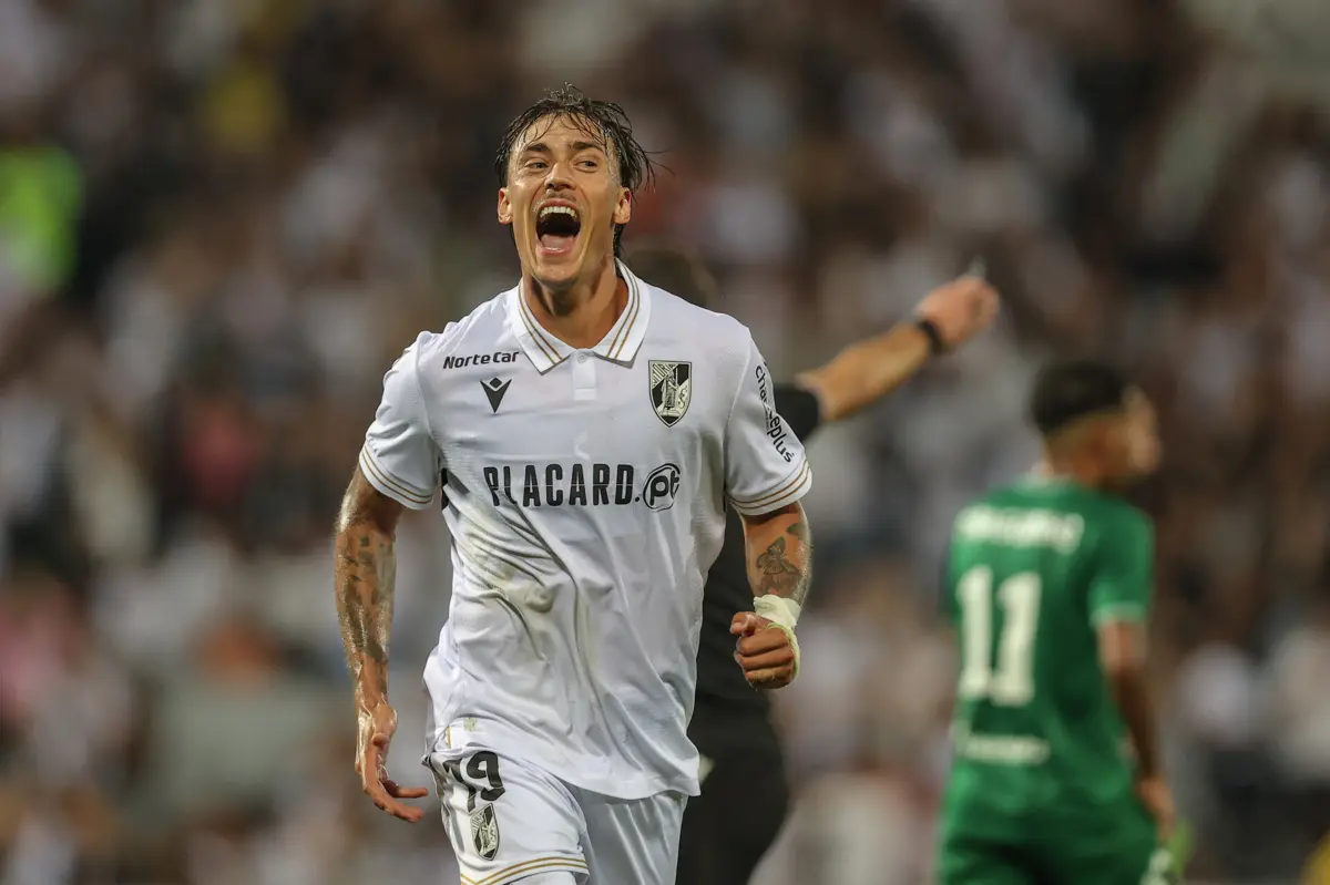 Imagem de contexto do artigo Mangas mais longe da Turquia: oferta não chega às pretensões do Vitória